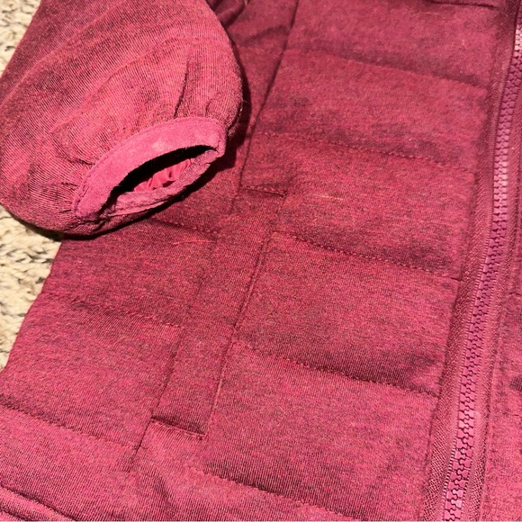 Kids Burgundy Puffer Jacket marks on cuffs see pics please - Picture 2 of 4